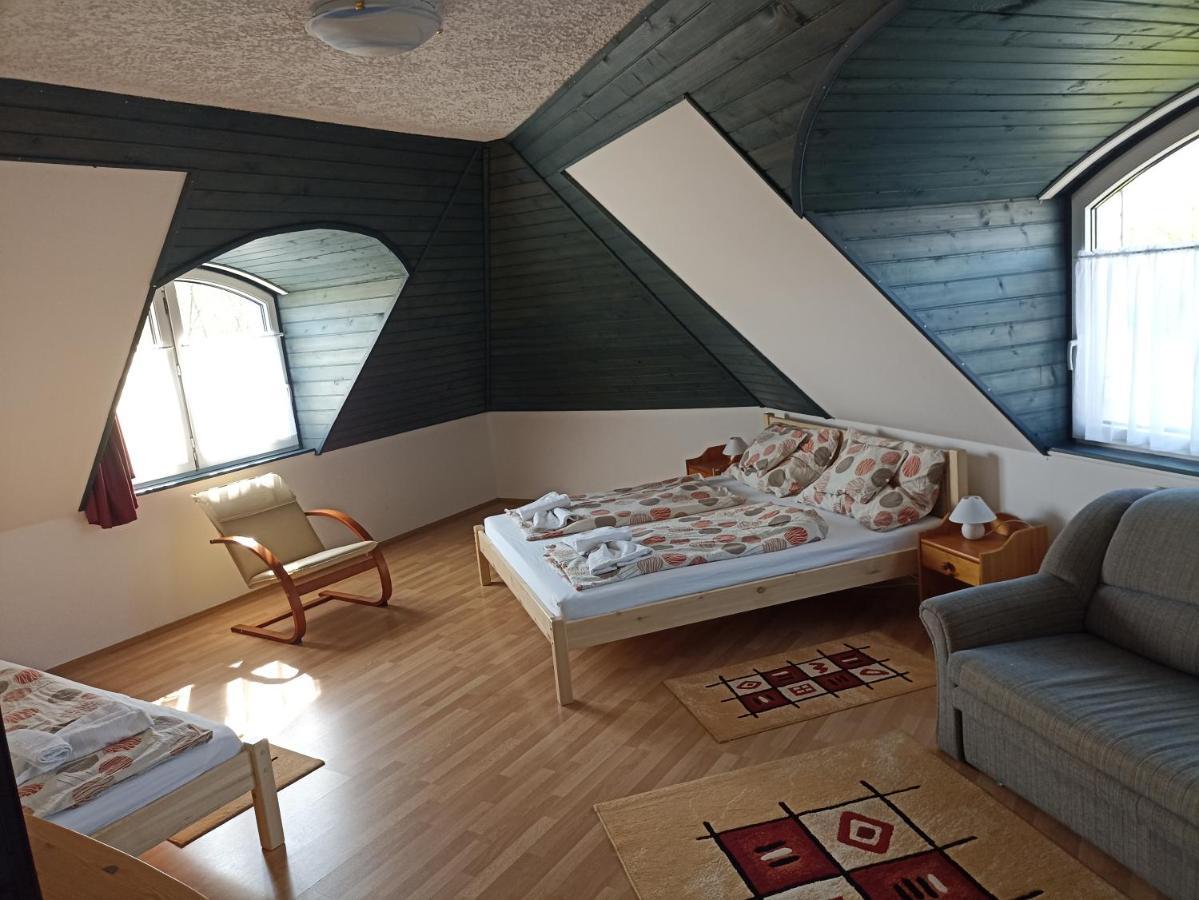 Muschel Panzio Hotel Keszthely Kültér fotó
